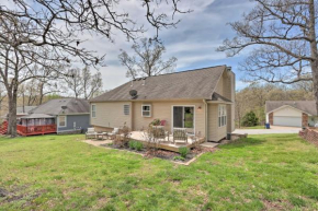 Less Than 1 Mi to Marina Family-Friendly Osage Beach Home
